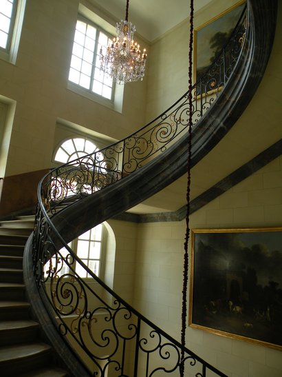  escalier du musée des Beaux-Arts